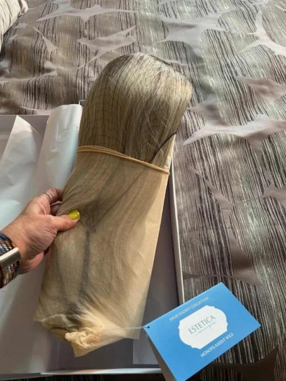 Estetica Sutton in SilverSun Wig